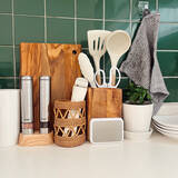 「使いにくい収納とはもうお別れ！美しく使いやすい調理器具収納アイデアをご紹介」の画像3