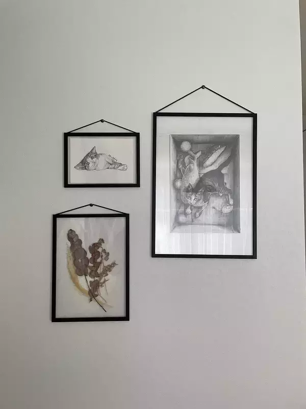 「「超ミニマルだから可能性が膨らむ！アクリル板と木枠のフレーム」 by chovyさん」の画像