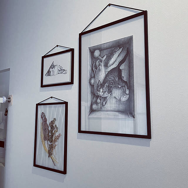 「超ミニマルだから可能性が膨らむ！アクリル板と木枠のフレーム」 by chovyさん