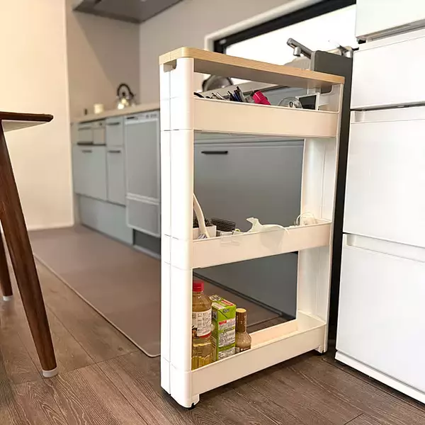 「スペースをむだなく生かしてお片付け♪アイデアが光る収納が少ない場所の整理収納法6選」の画像