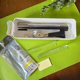 「ごちゃつき防いで収納力もアップ！引き出しやボックスの仕切り収納に役立つ100均のアイテム」の画像1