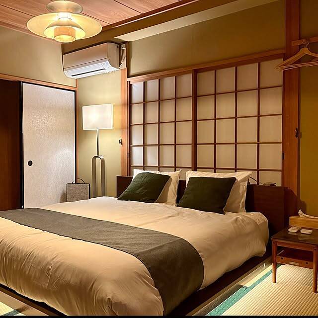 IKEAの間接照明でほっとひと息！リビングやベッドサイドで楽しむ光のある暮らし