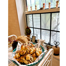 ダイソーのガラスシートで、自宅のガラスを思いどおりの仕様に変える！ユーザーさんのDIYアイデアをご紹介