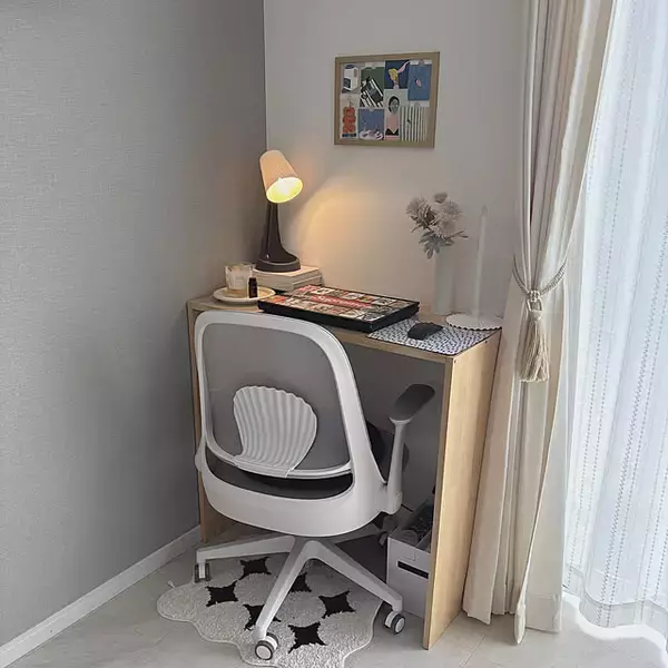 「スペースを無駄なく活用！収納からインテリアまで、コの字型アイテムを活用したアイデア6選」の画像