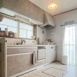 「気持ちよく使えるキッチンにDIY♪収納扉・床・壁のリメイク実例集」の画像5