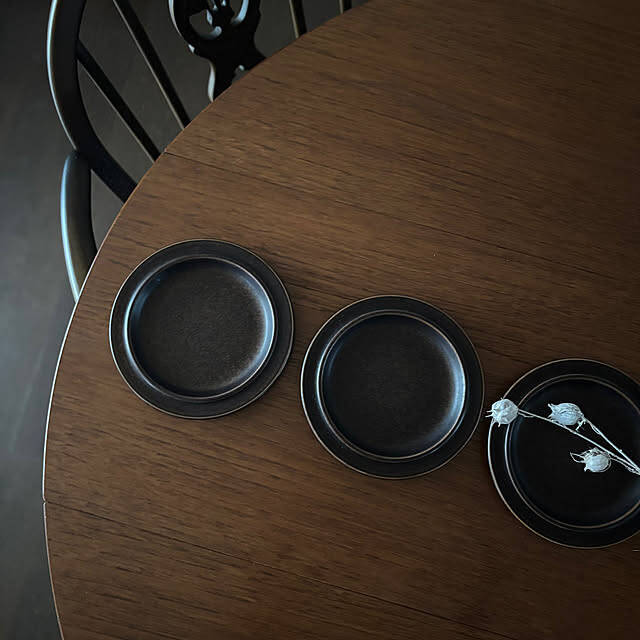 「ヴィンテージ家具と余白で魅せる、優しく落ち着いた住まい」 by eruさん