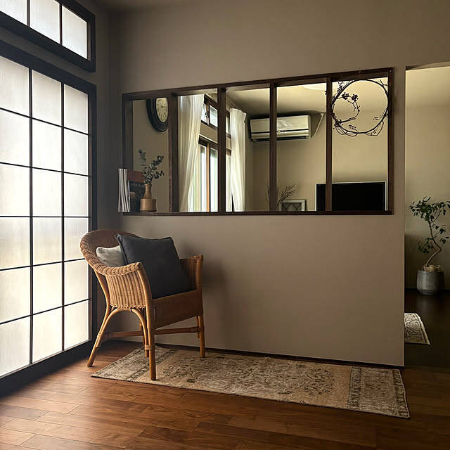 「ヴィンテージ家具と余白で魅せる、優しく落ち着いた住まい」 by eruさん