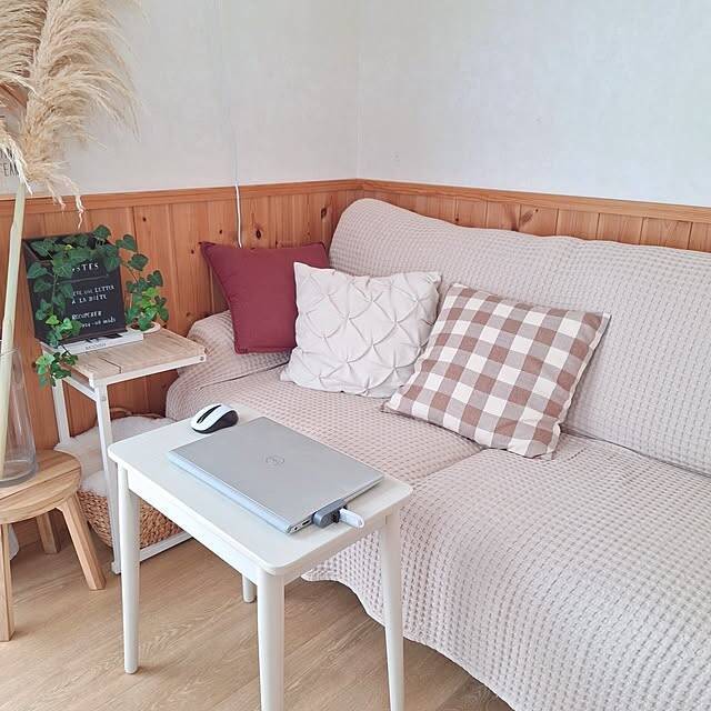 生活スタイルに合う置き方や収納法が見つかる！ノートパソコンの置き方6選