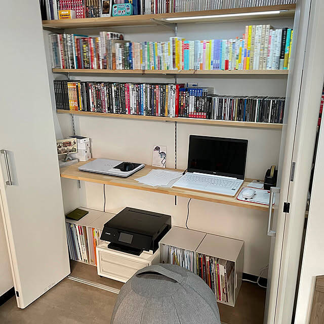 生活スタイルに合う置き方や収納法が見つかる！ノートパソコンの置き方6選