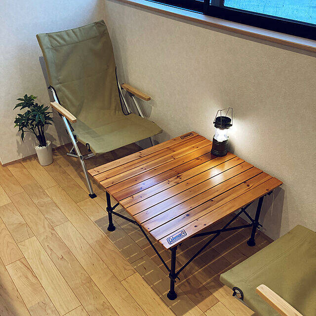 おうちピクニックを楽しむ！コールマンの折りたたみチェア&テーブル