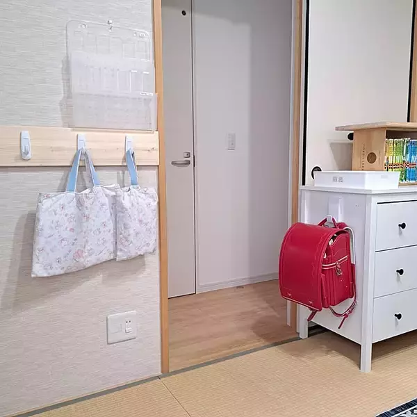 「自分で出し入れできる！シンプルでわかりやすい、子どもが使いやすい収納アイデア6選」の画像