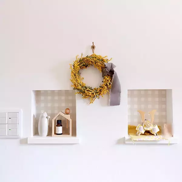 「見るたびに気分が上がるような壁面を作る。ニッチディスプレイのやり方6選」の画像