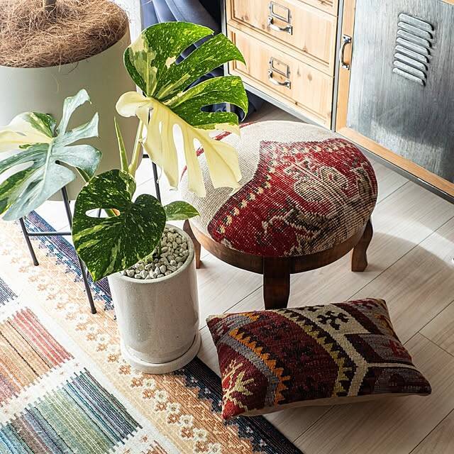 独自の色づかいやデザインが魅力的☆キリムのある空間カタログ