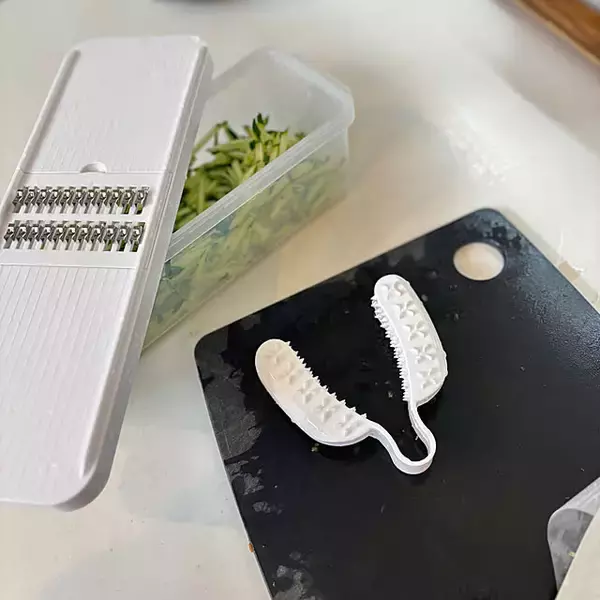 「コレがあると料理がはかどる！ダイソーで手に入るお役立ちキッチンアイテム」の画像