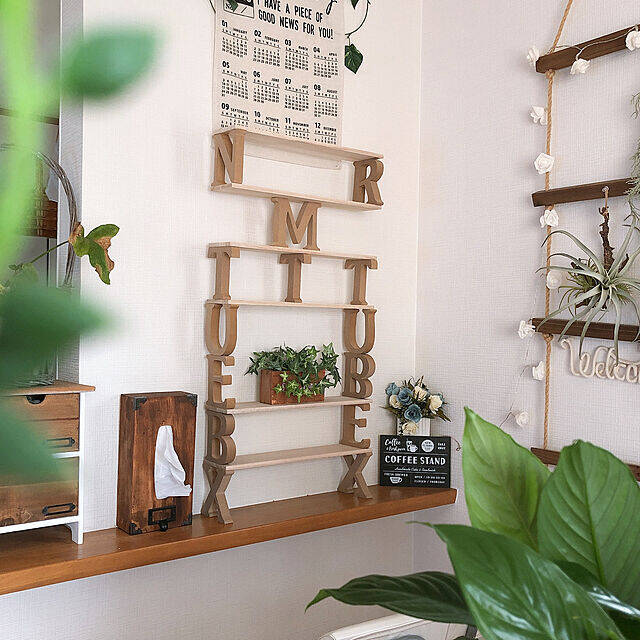 お気に入り棚が100均で叶う！今すぐ作りたくなっちゃうDIYアイデア