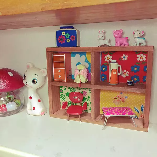 「お気に入り棚が100均で叶う！今すぐ作りたくなっちゃうDIYアイデア」の画像