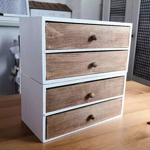 「お気に入り棚が100均で叶う！今すぐ作りたくなっちゃうDIYアイデア」の画像