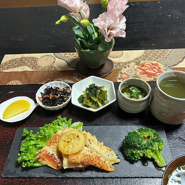 プチプラだからそろえやすい♪好みに合わせて選べるダイソーの食器類