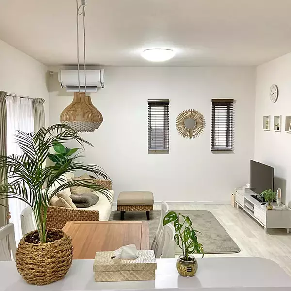 「【RoomClipが選んだ厳選3選】「お気に入りのフェイクグリーン」がテーマの素敵な投稿実例」の画像