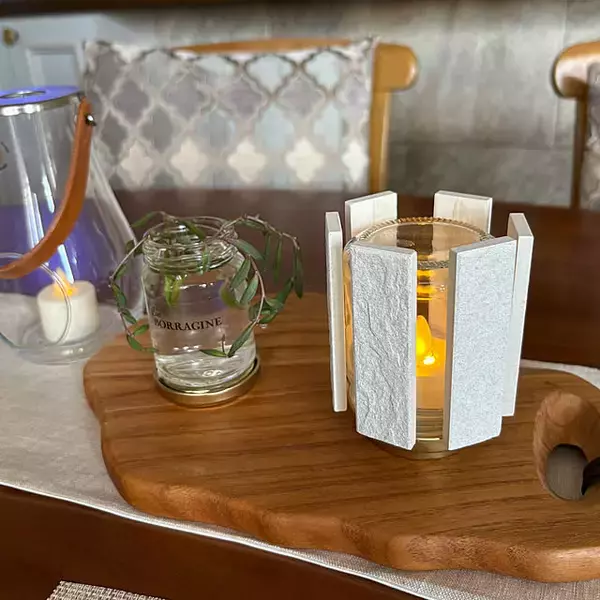 「空き瓶が暮らしに馴染む道具に変わる！日常に楽しさを添えるリメイク実例集」の画像