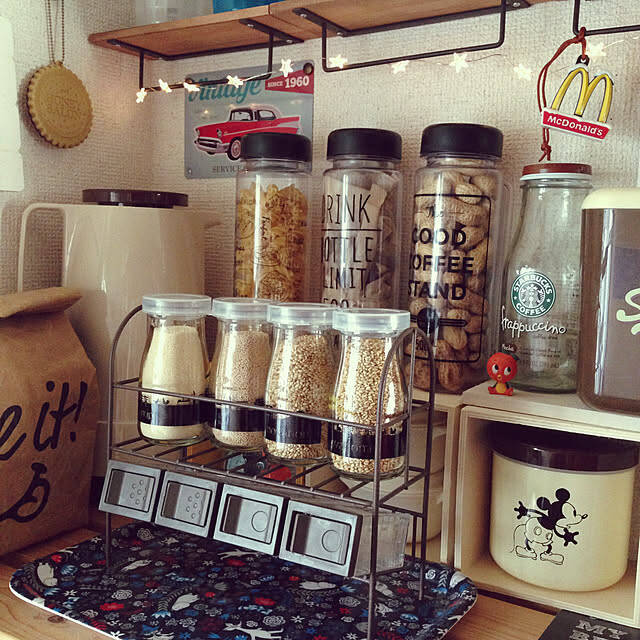 空き瓶が暮らしに馴染む道具に変わる！日常に楽しさを添えるリメイク実例集