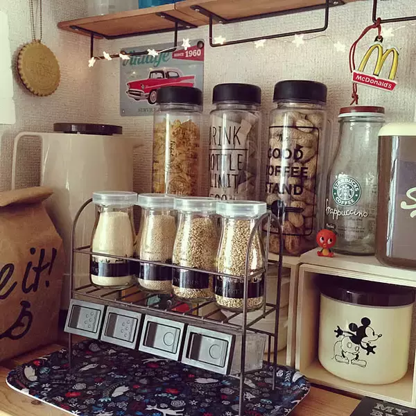 「空き瓶が暮らしに馴染む道具に変わる！日常に楽しさを添えるリメイク実例集」の画像