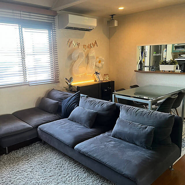 カスタマイズ可能で自在に楽しめる♪奥行きのある座面が心地よいIKEAのソーデルハムン