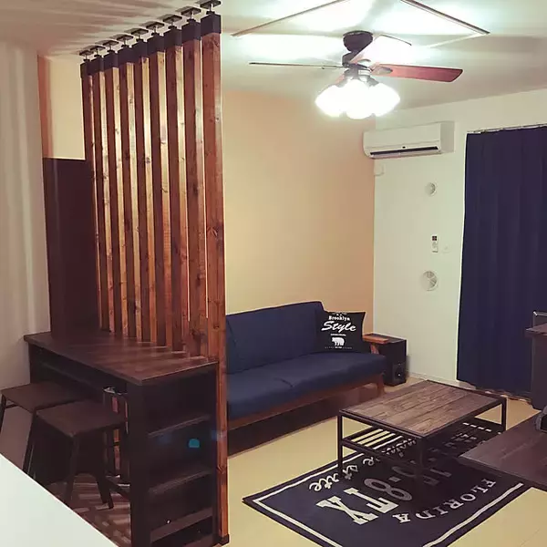 「生活ゾーンが混ざる問題を解消！暮らしに合わせて切り替えられる間仕切りのアイデア」の画像