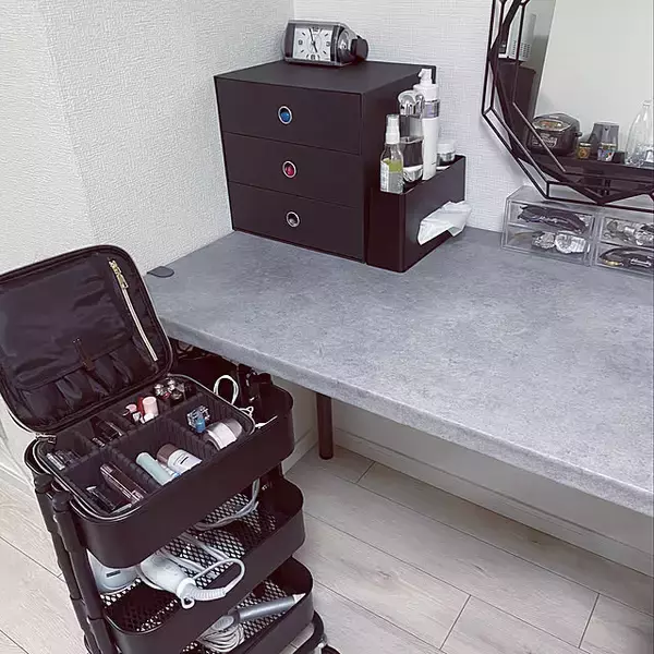 「お手入れや身だしなみタイムが楽しくなる！IKEAのコスメ&スキンケア収納」の画像