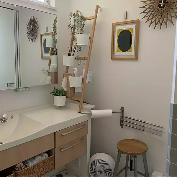 「お手入れや身だしなみタイムが楽しくなる！IKEAのコスメ&スキンケア収納」の画像