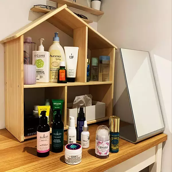 「お手入れや身だしなみタイムが楽しくなる！IKEAのコスメ&スキンケア収納」の画像