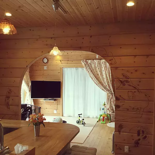 「理想の空間を実現。ぬくもりと表情が魅力的な木のおうち10選」の画像