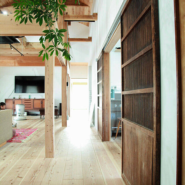 理想の空間を実現。ぬくもりと表情が魅力的な木のおうち10選