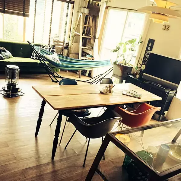 「スタイル別に紹介！リビングのモダンインテリア実例集」の画像