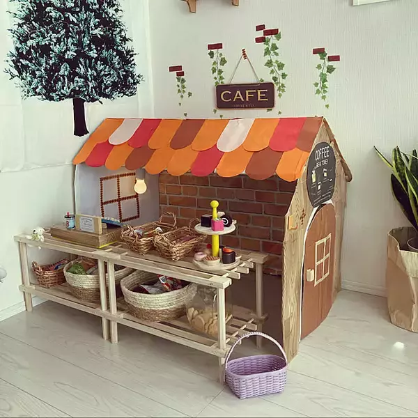 「秘密基地からドールハウスまで☆ダンボールハウスの工作アイデア」の画像