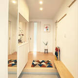 「3つの工夫でワンランクアップの空間に！見栄えのいい玄関をつくるコツ」の画像1