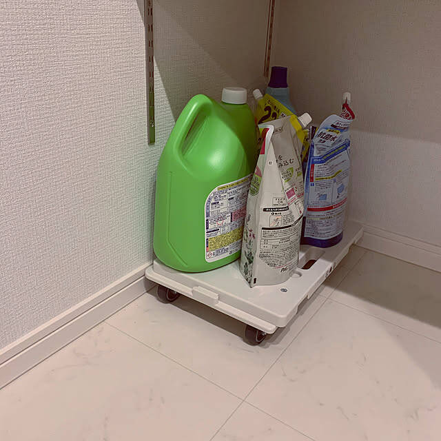 使い勝手抜群！無印良品の「縦にも横にも連結できるポリプロピレン平台車」