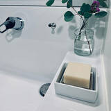 「便利なアイテムを活用して☆溶けずに清潔、掃除も楽になる石けんの置き方6選」の画像4