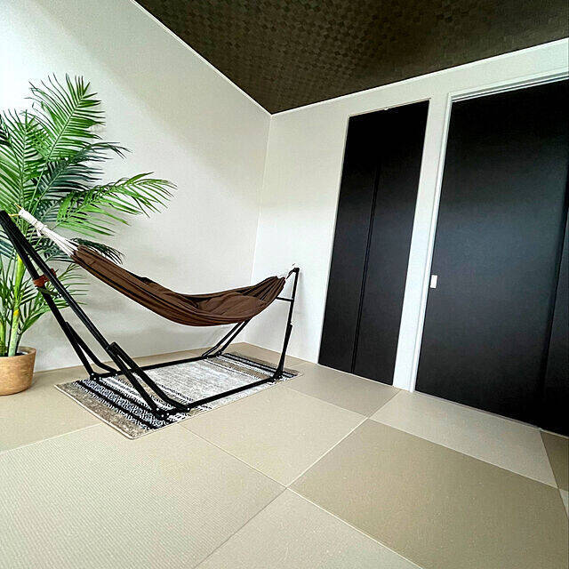 心地よい揺れに思いきり癒される♡おうち時間の充実におすすめのハンモック
