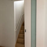 「【写真でルームツアー】季節を楽しみ、暮らしを整える。シンプルに心地よい4つの空間。azureさんのお家をご紹介！」の画像4