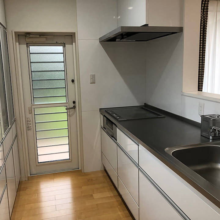 【写真でルームツアー】季節を楽しみ、暮らしを整える。シンプルに心地よい4つの空間。azureさんのお家をご紹介！