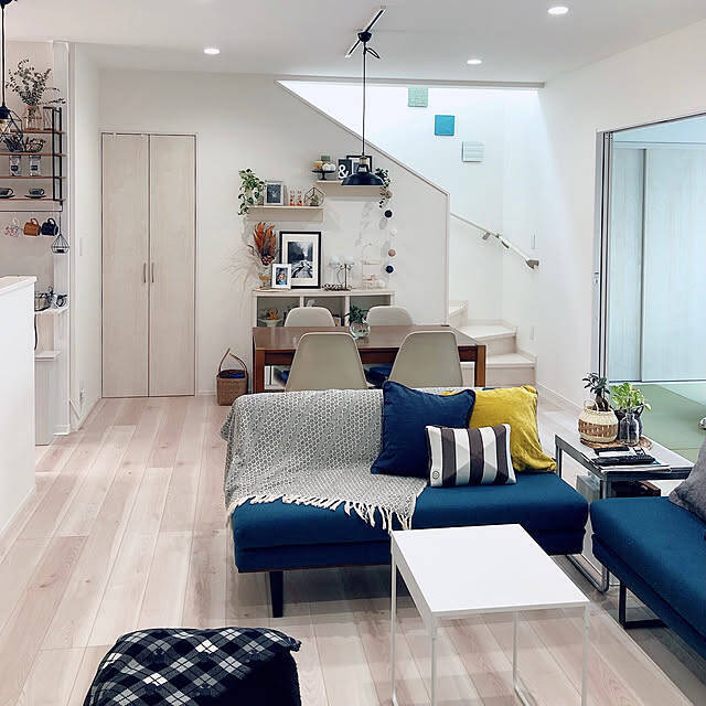 少しでも余裕を感じられる空間で、心地よい日常を。お部屋を広く見せるための工夫10選