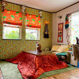 「なつかしさとほっこり感を両立！カラフル＆シンプルな70年代風のインテリア」の画像3