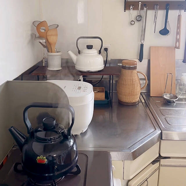 「日々に寄り添う心地よさ、古い家を工夫して楽しむ優しいキッチン」 by kie.さん