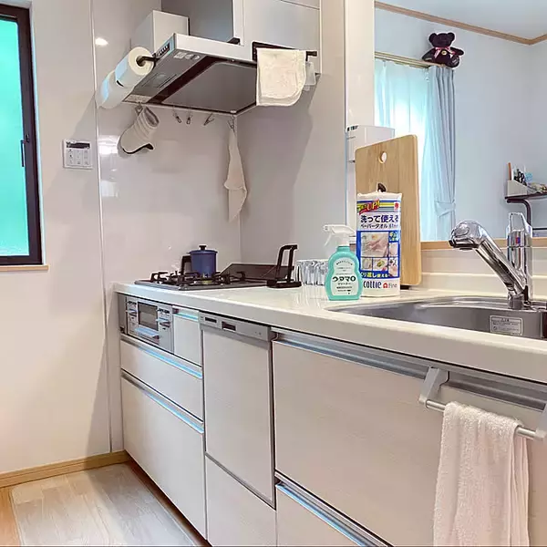 「目につくところだからピカピカにして気持ちよく♪キッチンの調理台＆カウンターの掃除テクニック」の画像
