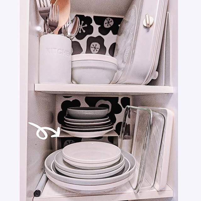 本以外の収納にも大活躍！ダイソーのブックエンド活用アイデア集