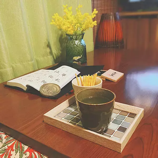 「自分をいたわるご褒美に。みんなの夜のおうち時間の過ごし方」の画像