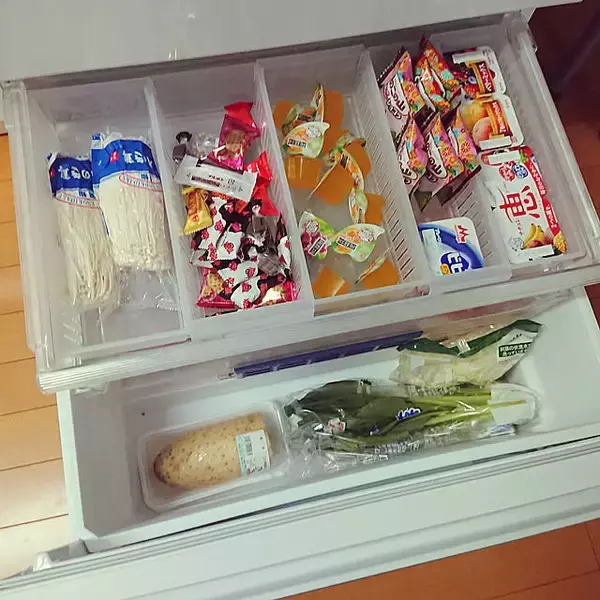 冷蔵庫が整う！セリアのアイテムで毎日の料理がスムーズになるすっきり収納術