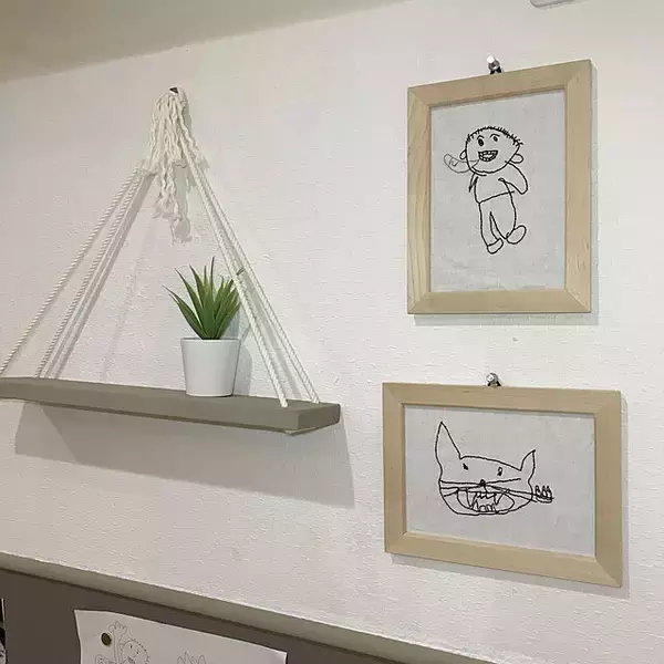 「繊細なデザインに癒される♡刺繍ハンドメイド小物の実例10選」の画像