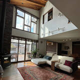 「【写真でルームツアー】山岳リゾートのような開放感と自然を感じる住まい。maimai0110さんのお家をご紹介！」の画像2